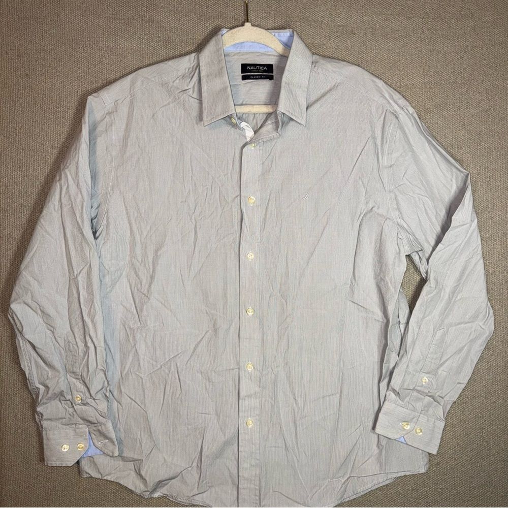 Nautica size 16 1/2 Men's classic fit Light Gray Button Down Shirt